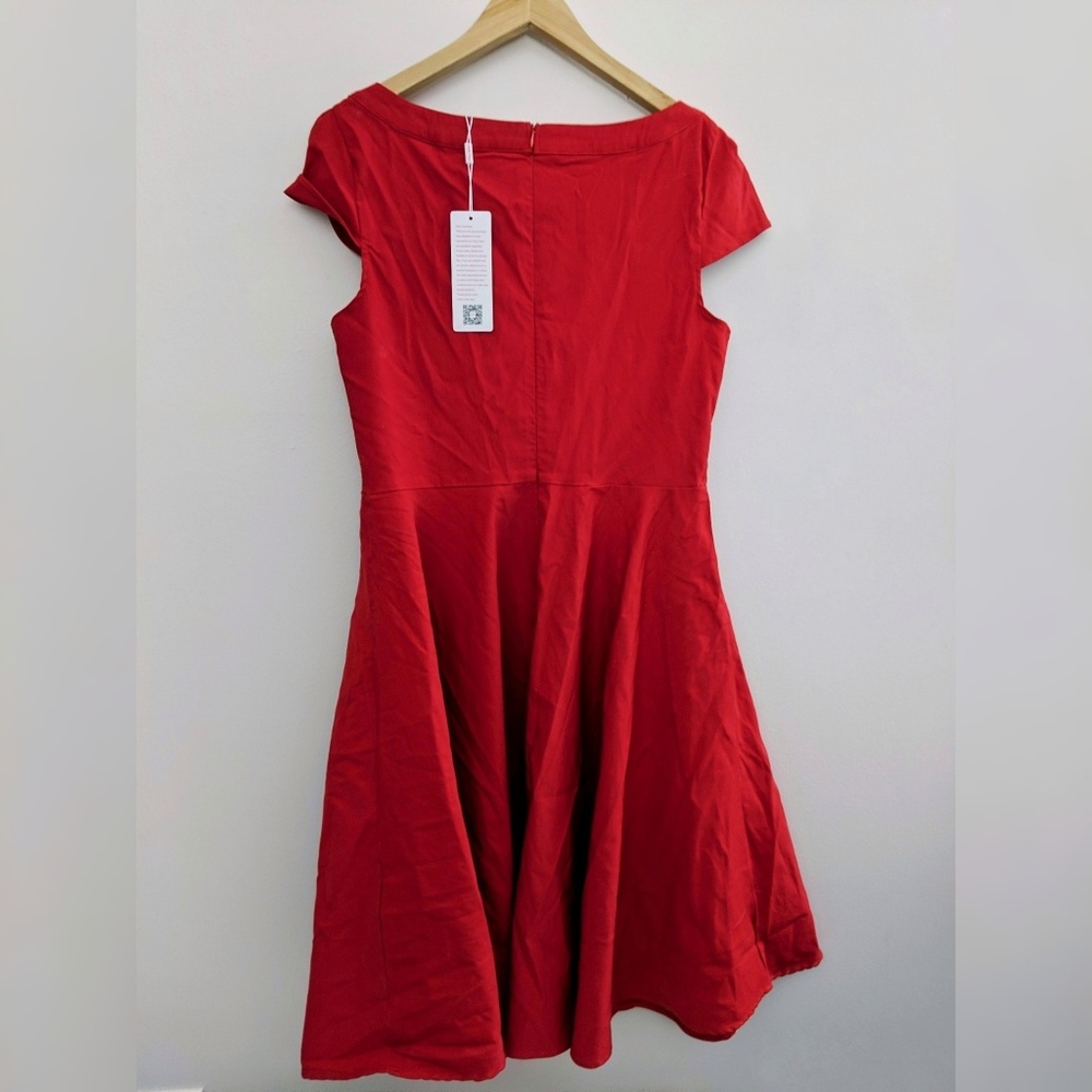 Red Dress - Picture 3 of 5